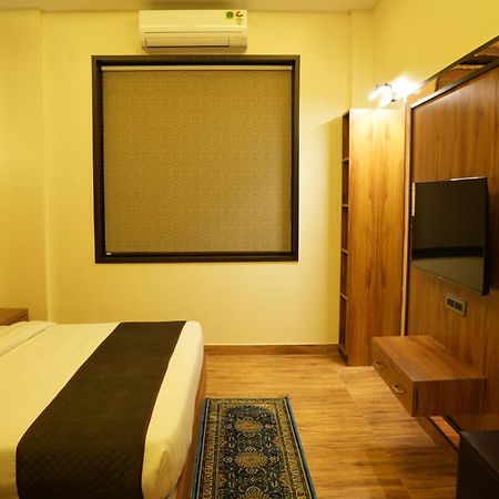 Hotel Prime Safari Jaipur Ngoại thất bức ảnh