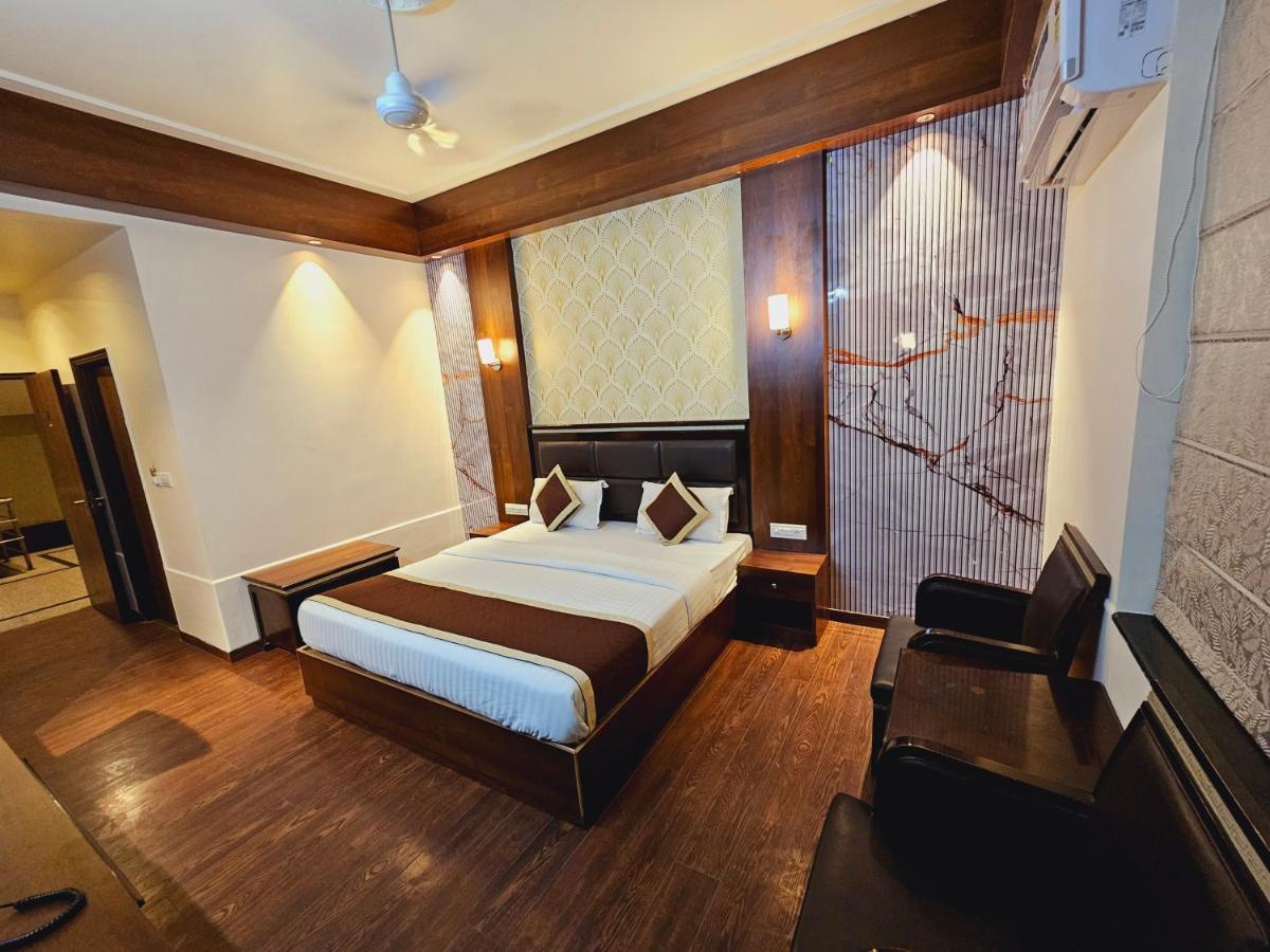 Hotel Prime Safari Jaipur Ngoại thất bức ảnh