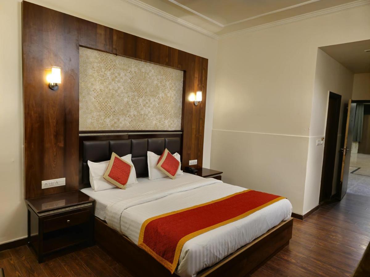 Hotel Prime Safari Jaipur Ngoại thất bức ảnh