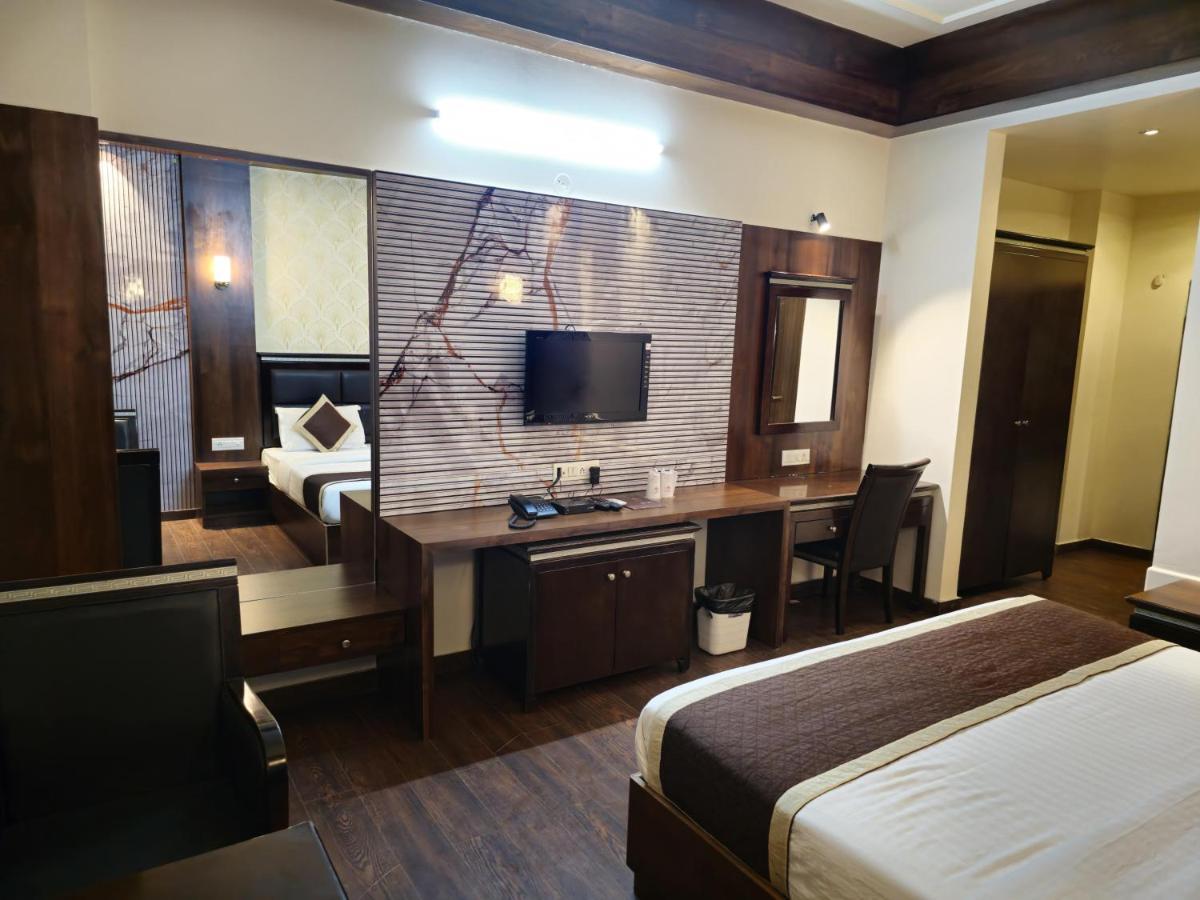 Hotel Prime Safari Jaipur Ngoại thất bức ảnh